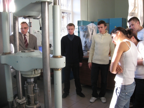 Универсальная испытательная машина Fritz Heckert 200 IMG_1392.jpg